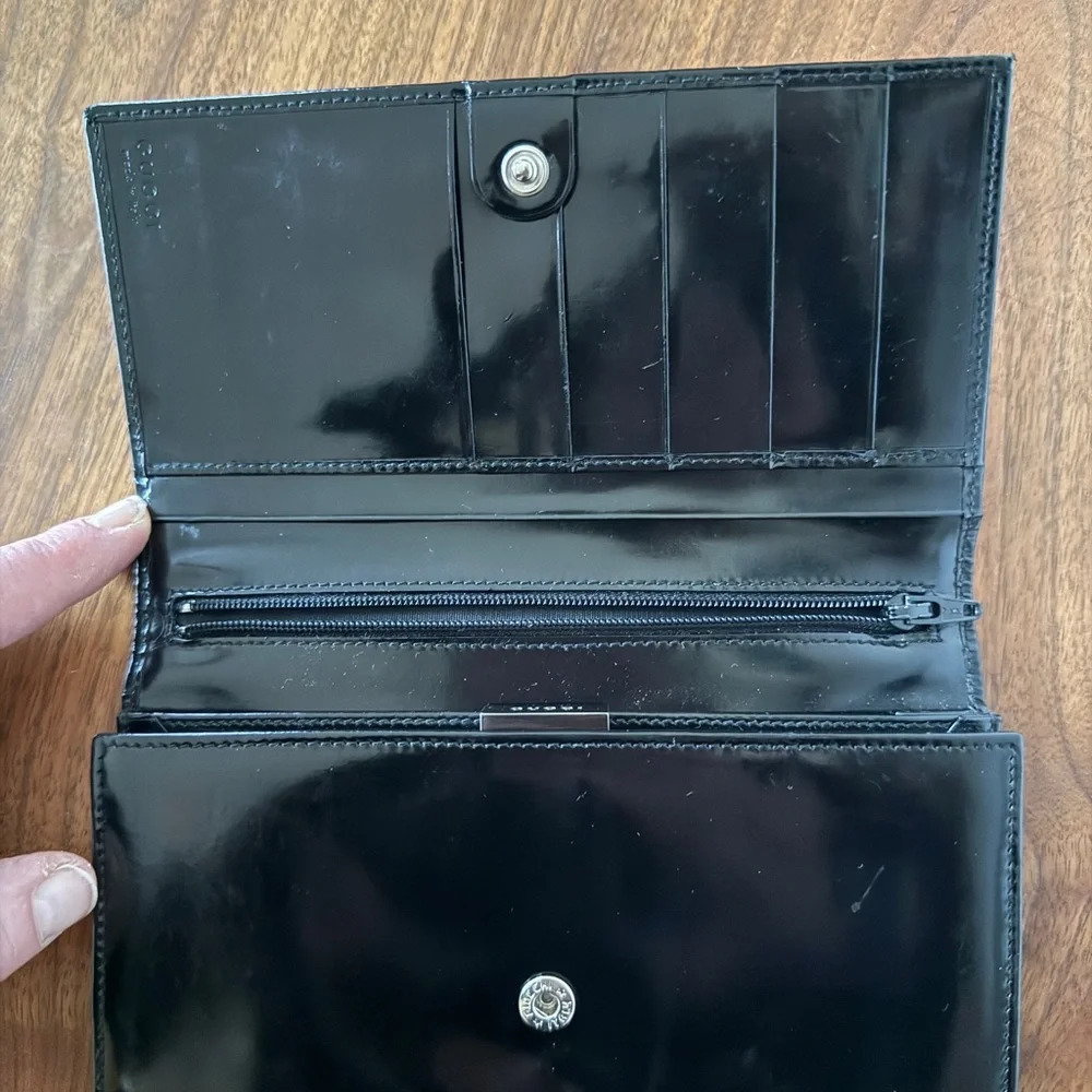 Gucci Glossy Black Leather Wallet - Picture 4 of 4